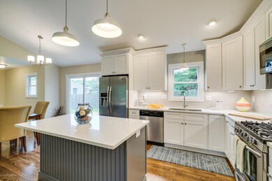 22 Oakcrest Dr, Neptune, NJ 07753 - photo 5