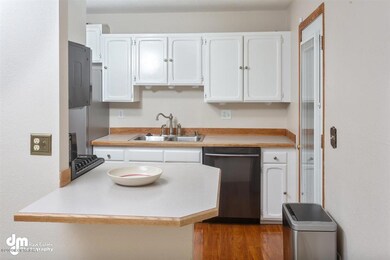 31-Kitchen_DMD_6757