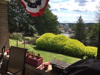 232 N Spring St, Logan, OH 43138 - photo 5