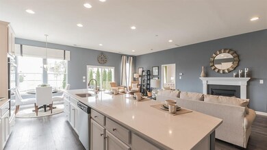 7948 Schaefer Crest unit 40, Breinigsville, PA 18031 - photo 4