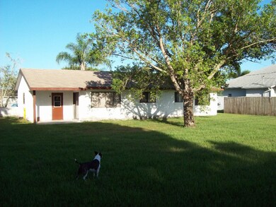 118 Crawford Dr, Sebastian, FL 32958 - photo 4