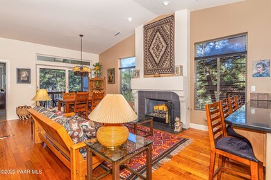 Living dining combo