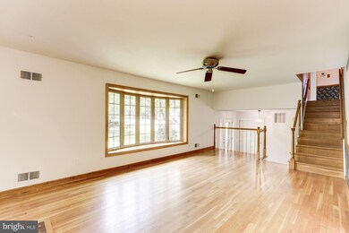 8010 Hillcrest Dr, Manassas, VA 20111 - photo 7