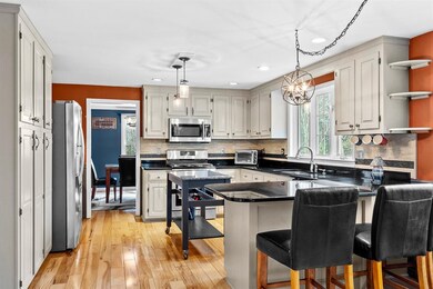 18 Bayberry Ln, Derry, NH 03038 - photo 4