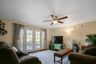 415 Nugget Dr, Rogue River, OR 97537 - photo 3