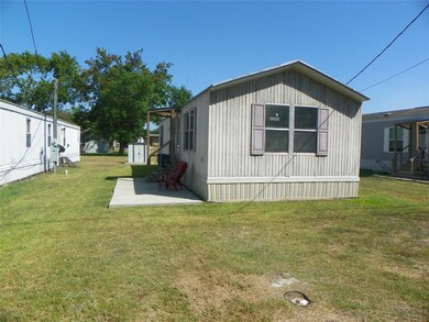 3315 Rosenberg St unit 4, Needville, TX 77461 - photo 5