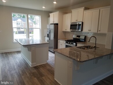 3856 Effie Fox Way, 3, Marlboro, MD 20772 - photo 3