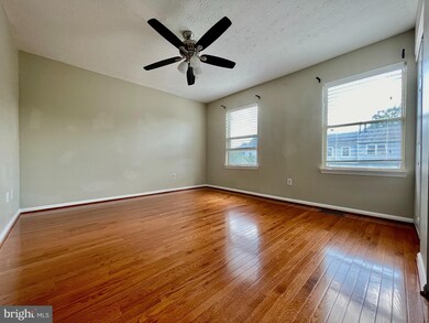 13967 Big Yankee Ln, Centreville, VA 20121 - photo 6