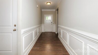 671 Fox Cove Rd, Hendersonville, NC 28792 - photo 4