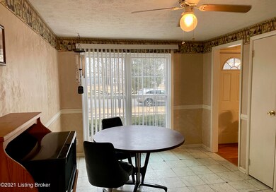 9005 Cinderella Ln, Louisville, KY 40229 - photo 6