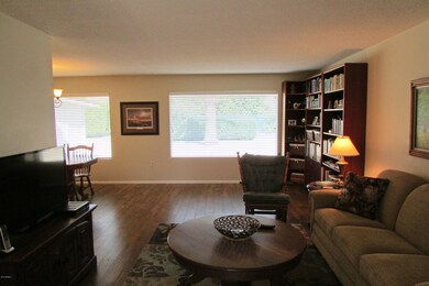 Very spacious living area