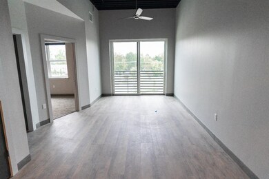 576 E Third St unit 310, Lexington, KY 40508 - photo 2