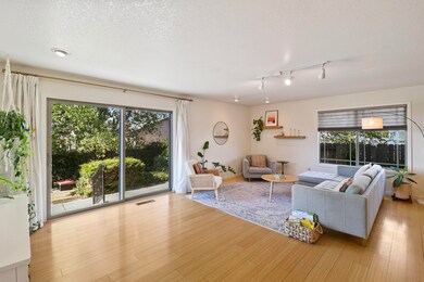 2100 Hacienda St, Redding, CA 96003 - photo 3