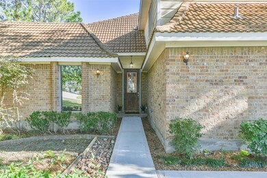 2205 Airline Dr, Friendswood, TX 77546 - photo 4