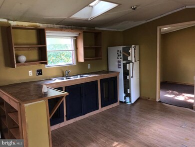 68 Spring Hill Rd, Hereford, PA 18056 - photo 5