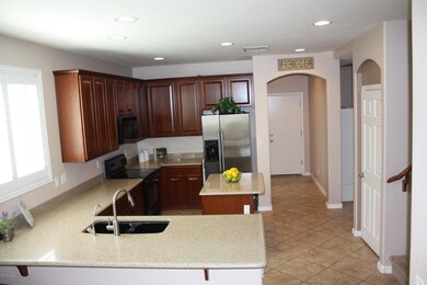 5521 W Rowel - Kitchen