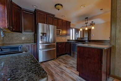 1520 Oaklake Dr NE, Dalton, GA 30721 - photo 6