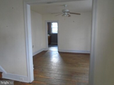 418 Laurel Rd, Lansdowne, PA 19050 - photo 6