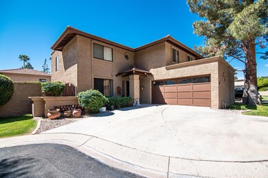 02 Front big driveway