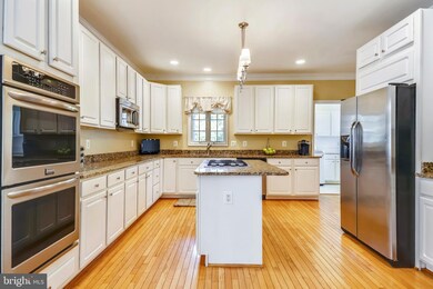 610 Traveller Ct, Lothian, MD 20711 - photo 7