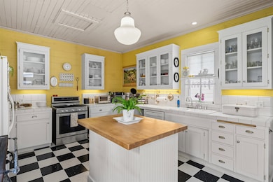 10114 E Jibboom St, Truckee, CA 96161 - photo 4