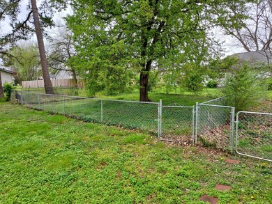 501 Lewis Ave, Shelbyville, TN 37160 - photo 3