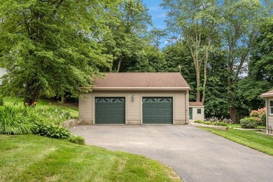 11 Cardinal Rd, Danvers, MA 01923 - photo 3