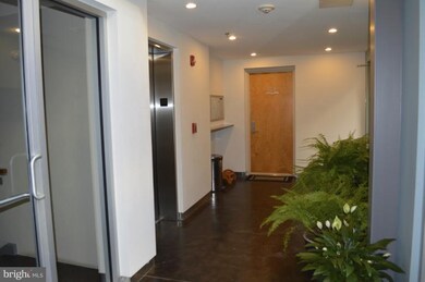 2351 Champlain St NW unit P-3, Washington, DC 20009 - photo 2