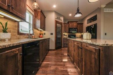 5310 SW Timber Ridge Ln, Topeka, KS 66610 - photo 3