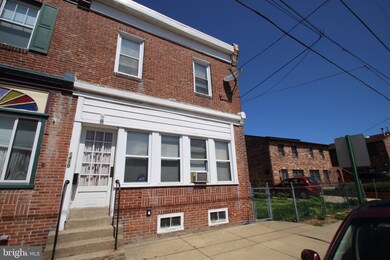 1410 E 11th St, Crum Lynne, PA 19022 - photo 2