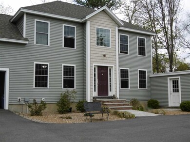 22 Lenox Rd unit 2, Derry, NH 03038 - photo 3
