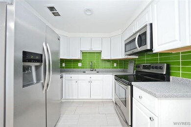 West Ferry Place Apartments unit 28B, Buffalo, NY 14222 - photo 2