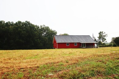 185 Swindell Mill Rd, Walling, TN 38587 - photo 5