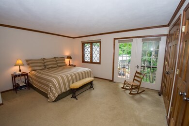 Master with en suite and his/her closets.  French 