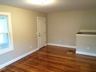 81 Field St, West Springfield, MA 01089 - photo 6