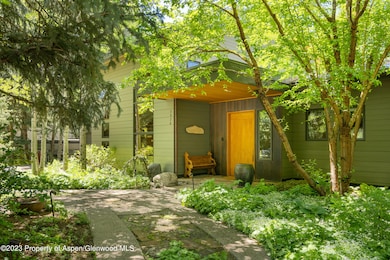 1575SilverKing_DASH_23060844