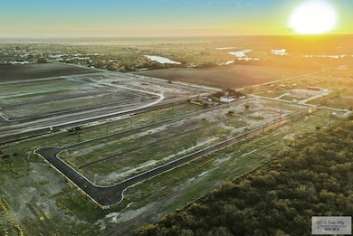 38523 Walker St unit 5, Brownsville, TX 78521 - photo 4