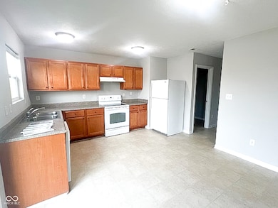 11454 Congaree Way, Indianapolis, IN 46235 - photo 3