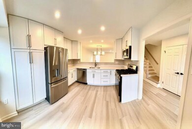 104 W Locust St, Occoquan, VA 22125 - photo 6