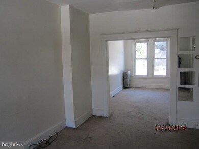 335 Marydell Rd, Baltimore, MD 21229 - photo 2