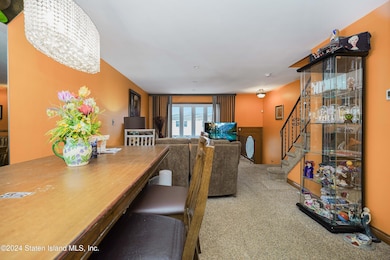 66 FOREST STREET-6
