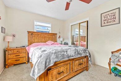 400 N 10th St, Central Point, OR 97502 - photo 5