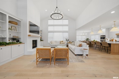 201 Royal Point Ct, Pekin, IL 61554 - photo 7