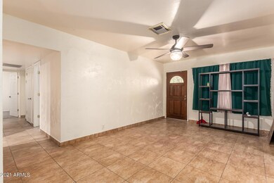 5941 W Stella Ln, Glendale, AZ 85301 - photo 4
