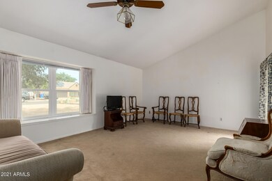 1237 E Wickieup Ln, Phoenix, AZ 85024 - photo 3