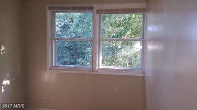 805 Seckel Ct, Halethorpe, MD 21227 - photo 7