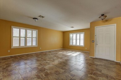 005_Living Room