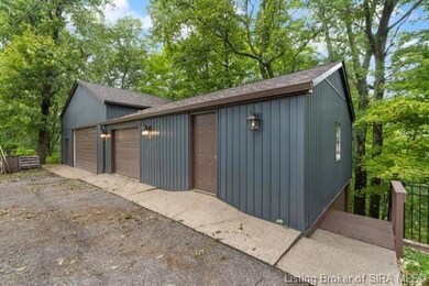 The awesome 3+ garage