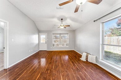 304 Odell St, Cleburne, TX 76033 - photo 6