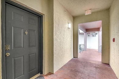 Flagler Pointe unit 102, West Palm Beach, FL 33407 - photo 2